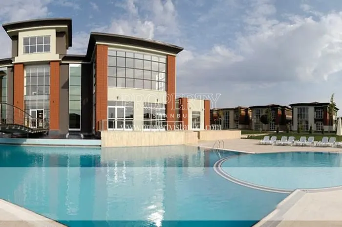 Big outdoor swimming pool in Starlife Silivri