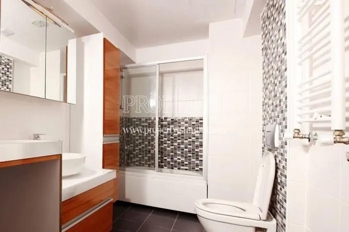 One of the bathrooms in Sultan Konutlari