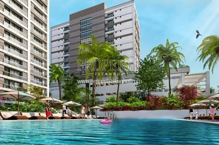 The outdoor swimming pool in Sun Flamingo Park