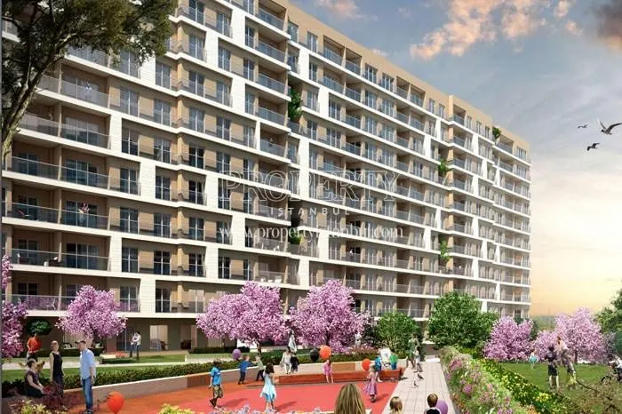 Sur Yapi Tilia residents are enjoying themselves in the compound garden