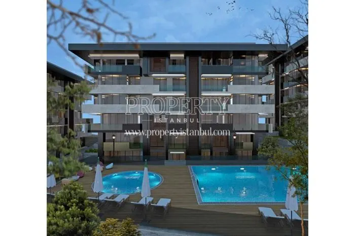 Outdoor swimming pool in Tarabya Life