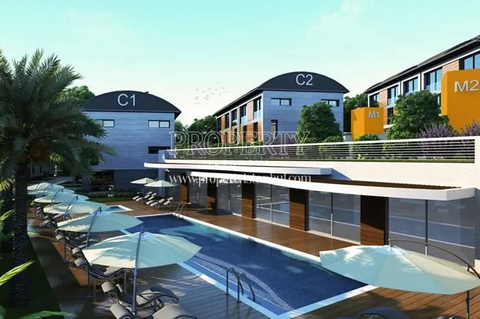 The outdoor swimming pool of Terrace Hayat