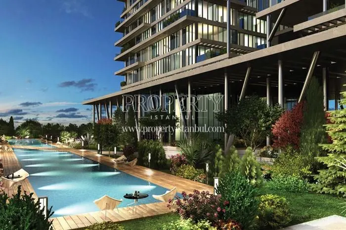 The artificial lake in The Istanbul Residence compound