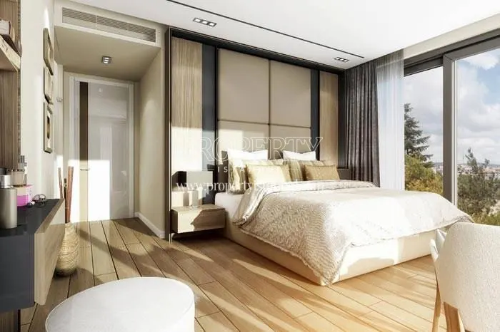 The master bedroom with the city view in Therra Park Tarabya