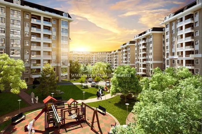 The verdant garden of the Trendist Atasehir compound