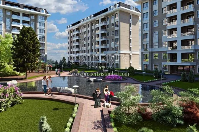The artificial lake of the Trendist Atasehir compound