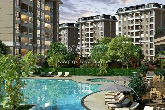 The outdoor swimming pool of Trendist Atasehir