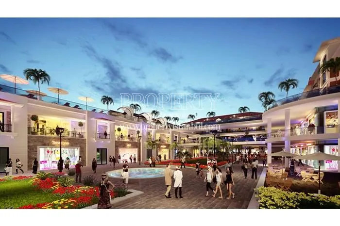 The shopping center in Tuzla Port