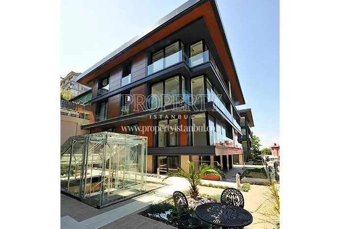 Uskudar Prestij Konaklari garden