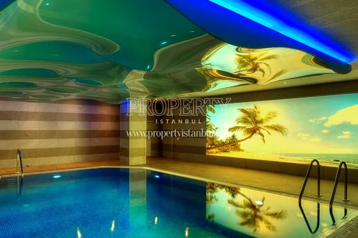 The indoor swimming pool in Uskudar Prestij Konaklari