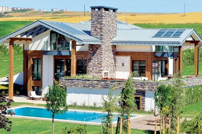 The villa with the small swimming pool in Valle Lacus