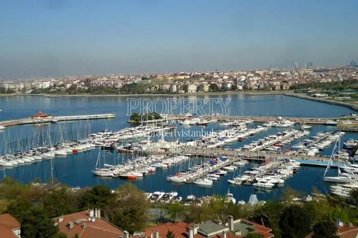 The marina view from Vefa Residence