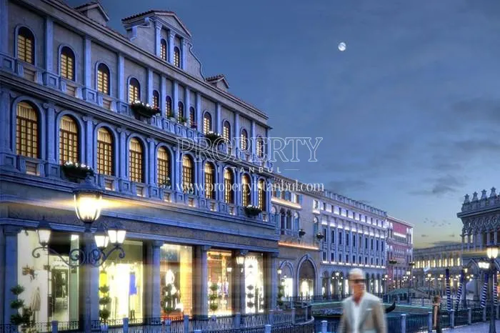 The shopping center in Venedik Saraylari project