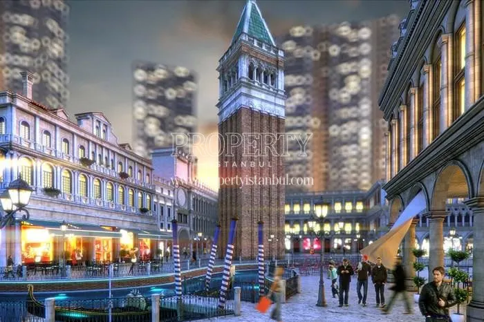 The shopping center in Venedik Saraylari