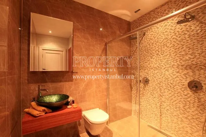 One of the bathrooms in Vera Residence