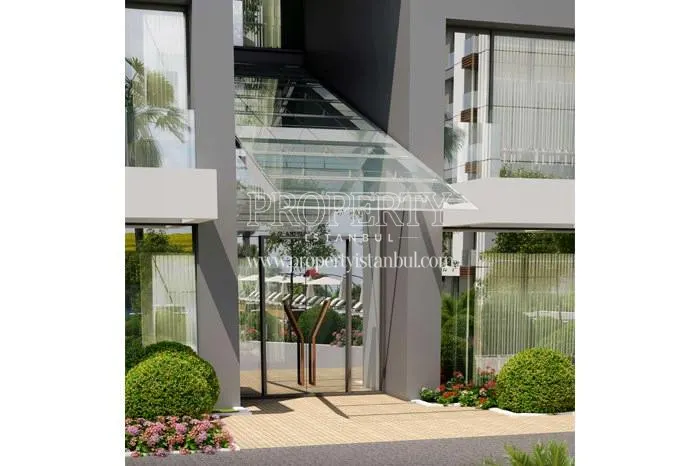 The entrance of Versus Dragos building