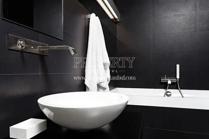 Small black washroom in West Side Istanbul