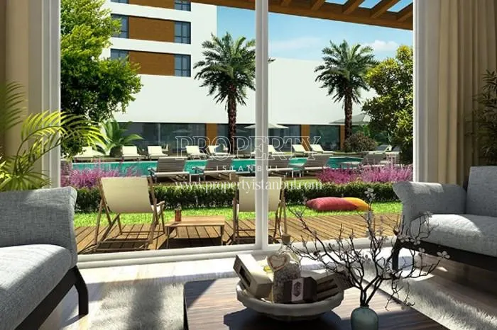 One of the ground floor apartments with a garden in White House Istanbul homes