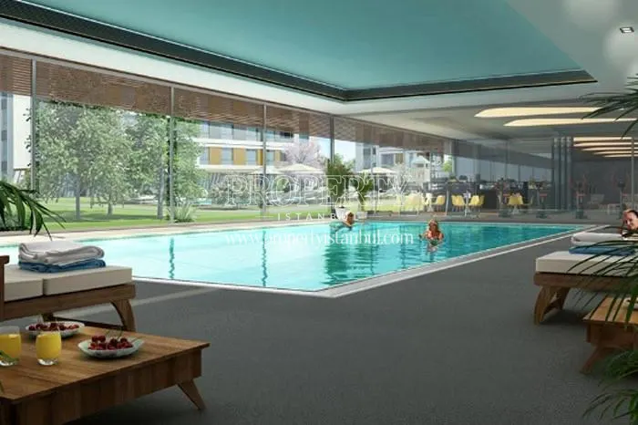 Indoor swimming pool in White House Istanbul