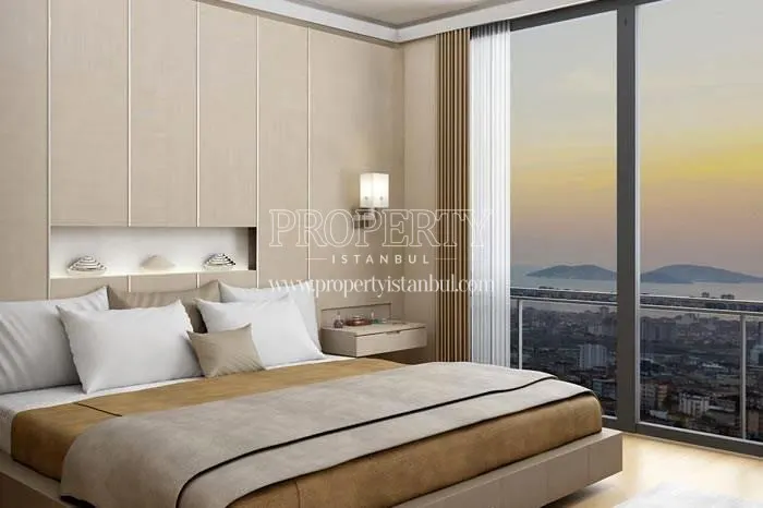 The master bedrooms with a sea view in Yakacik Bagbahce Evleri