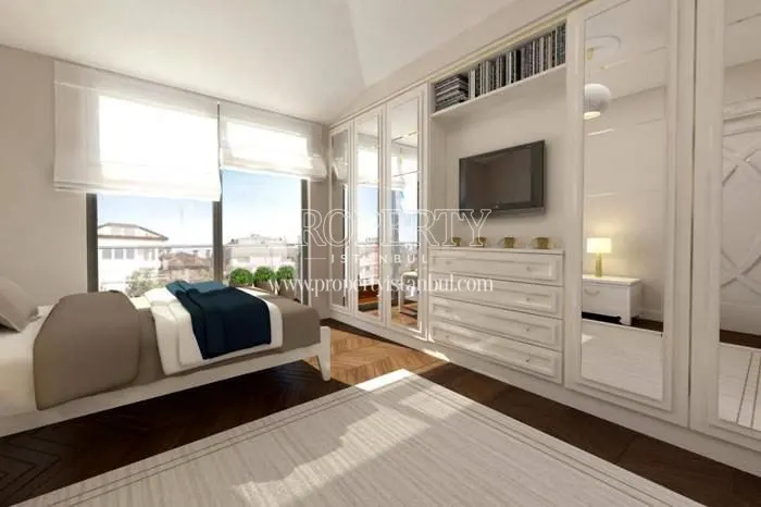 One of the master bedrooms in Yali Yesilkoy