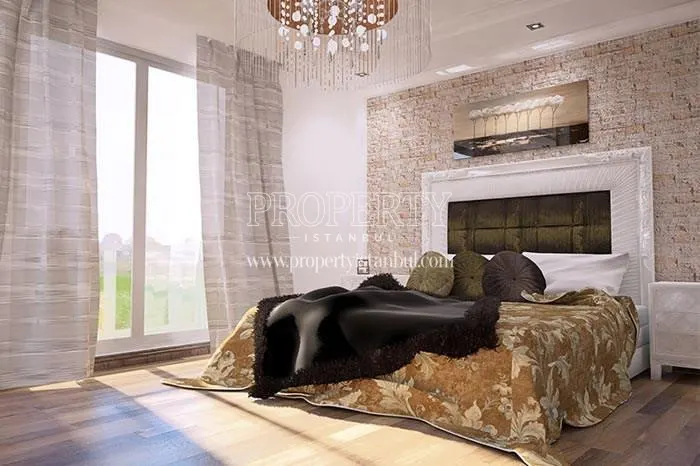 One of the master bedrooms in Yasemin Evleri