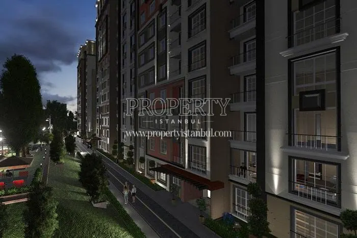 Walking track in the Yeni Istanbul Evleri compound
