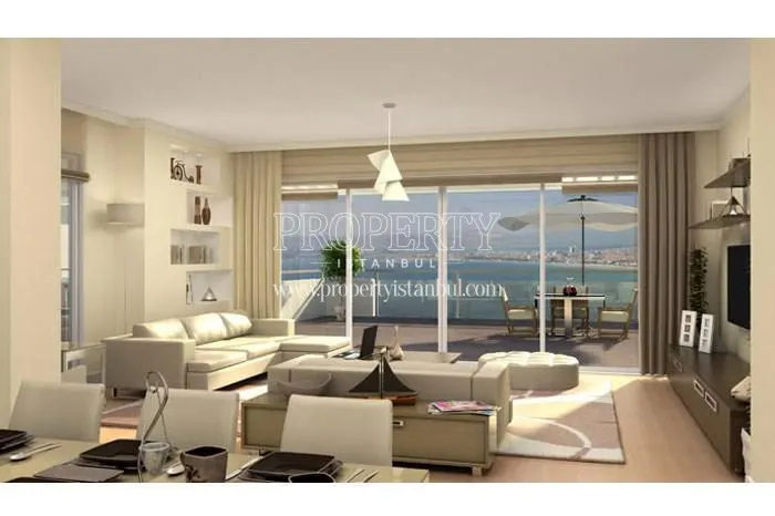 The living room with a big balcony in Yenimoda Evleri