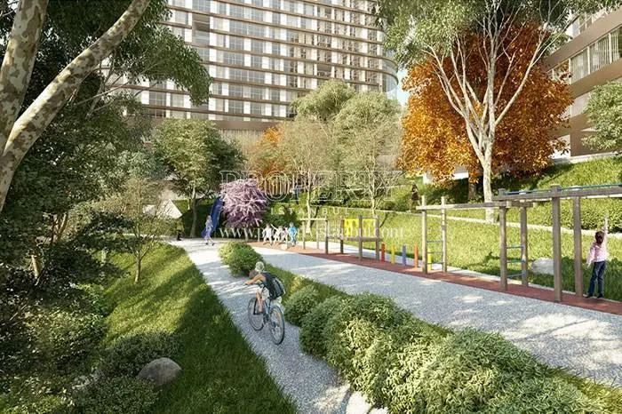 The open-air sports field in the Yenitepe Kadikoy compound
