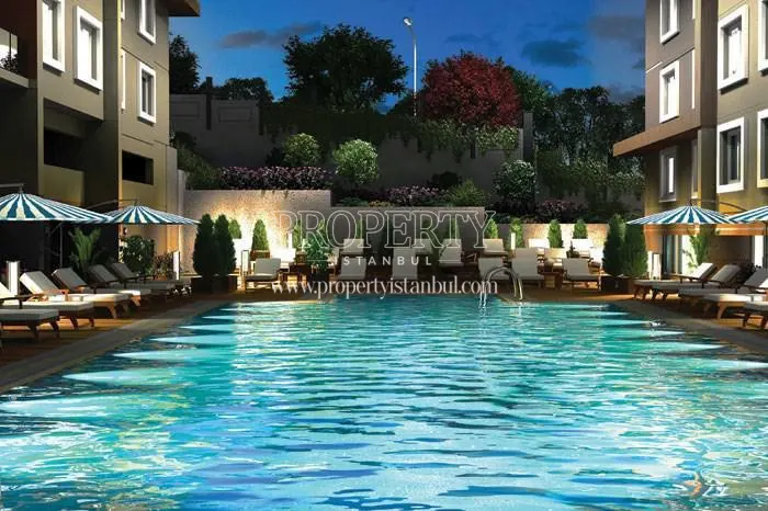 Outdoor swimming pool in Yildiz Park Modern
