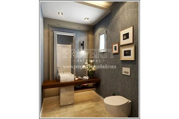 One of the bathrooms in Yonca Villapark