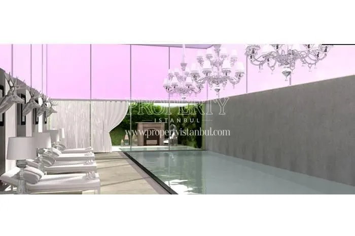 The indoor swimming pool in Yooistanbul