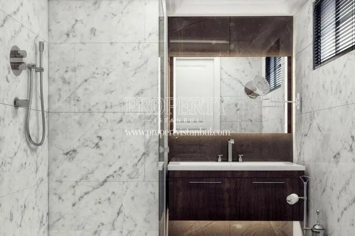 One of the bathrooms in Yor Palas