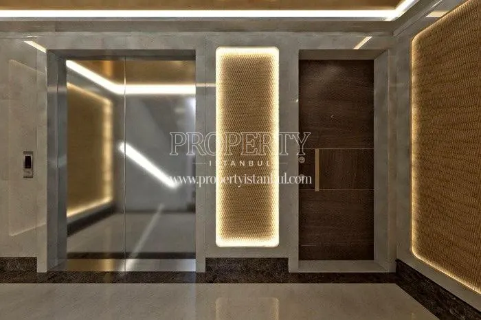 The elevator in the Yor Palas building
