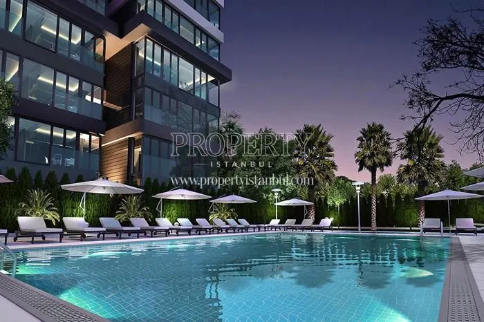 The outdoor swimming pool of Ziverbey 34