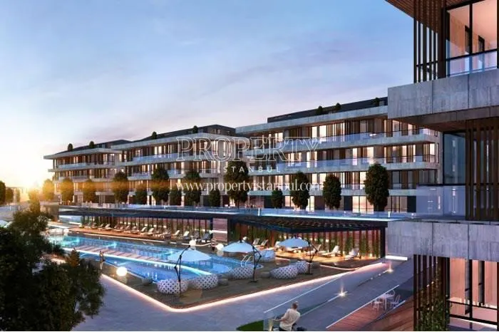The outdoor swimming pool of AKS City