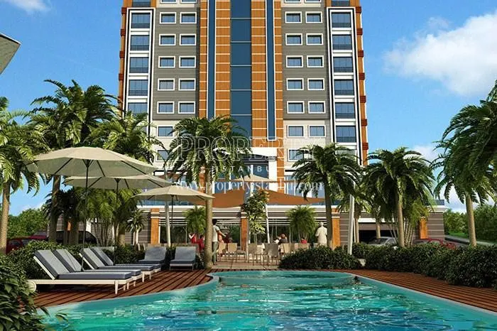 The outdoor swimming pool of Beyaz Residence Gunesli
