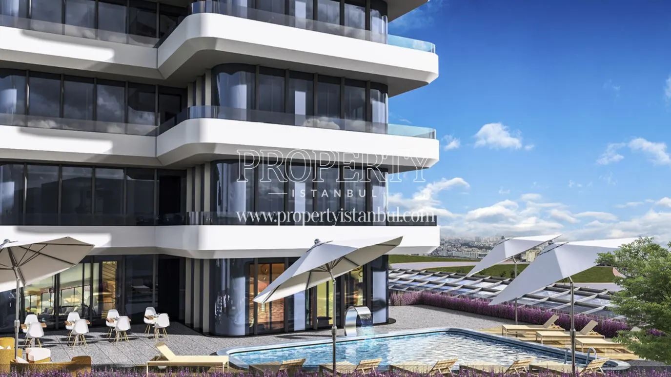 Empire Istanbul swimming pool
