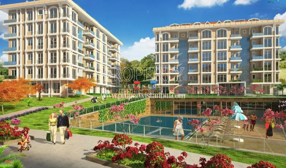 Evimiz Beylikduzu compound swimming pool