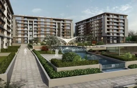 Florya Ofis Park pond