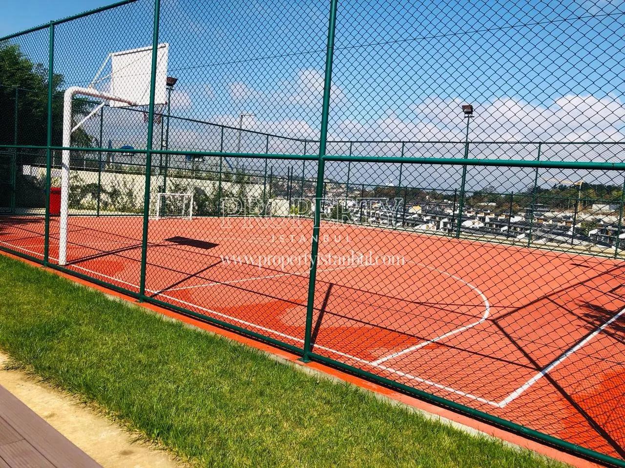 Zekeriyakoy Koy Basketball Court