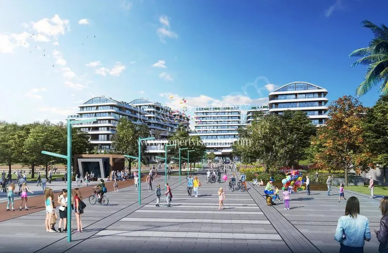 The square in front of the Marina 24 project