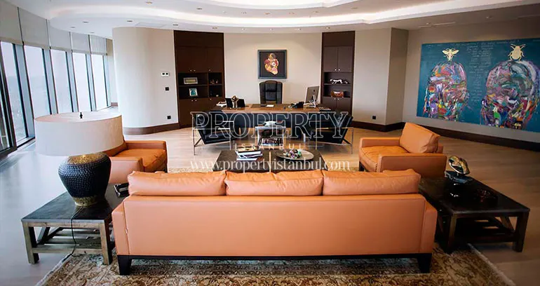 The spacious office in Spine Tower