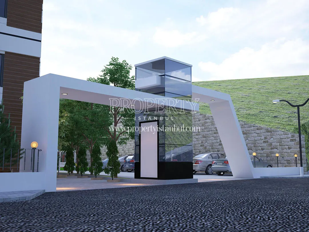 The gate of the Yavuz Kule compound