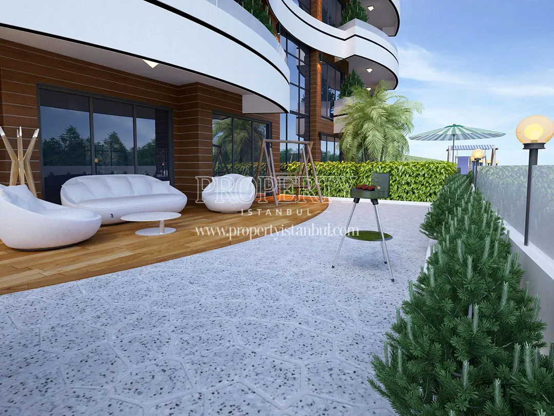 The wide terrace of the Yavuz Kule project