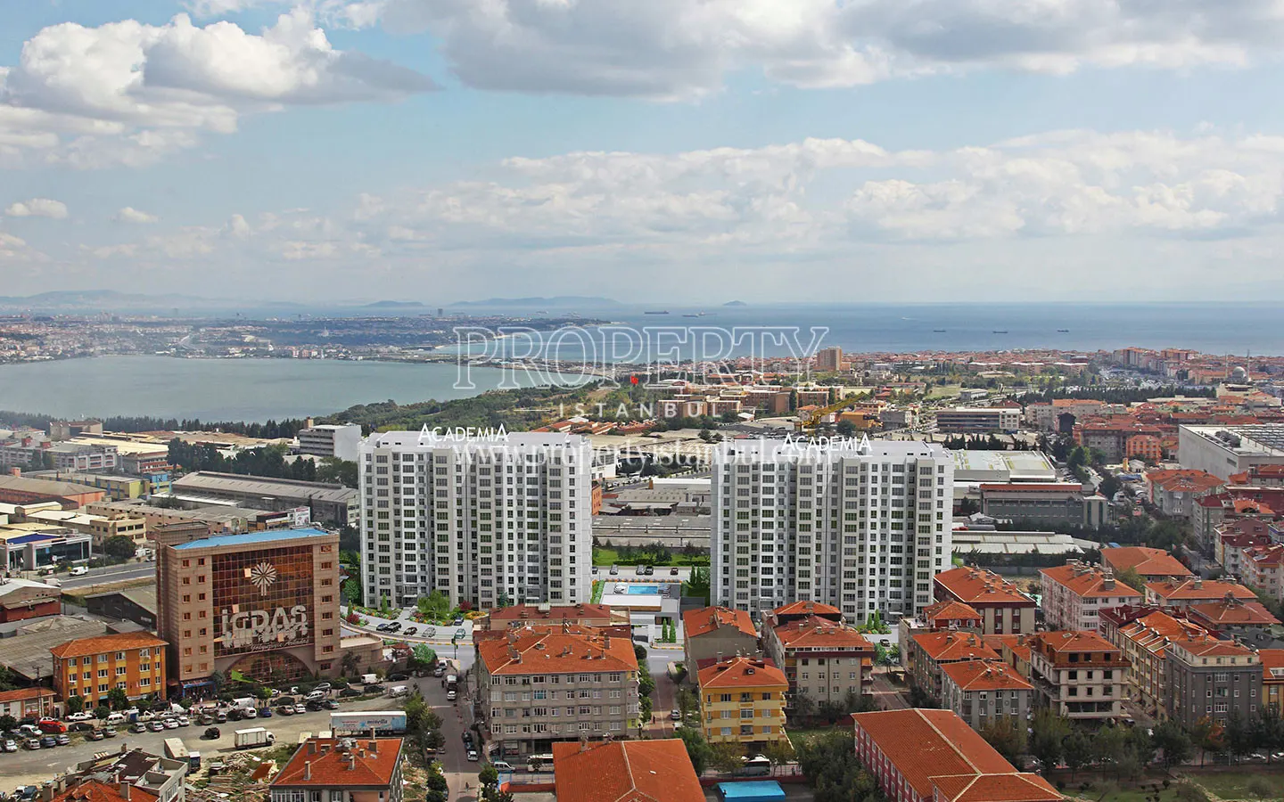 Academia Apartments