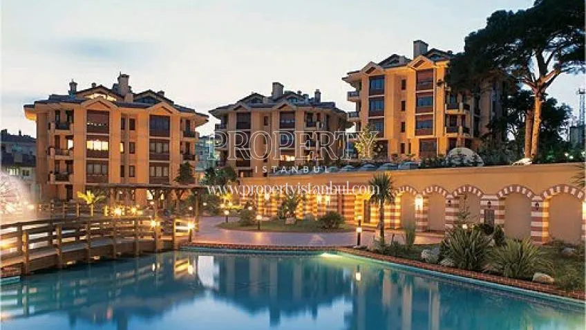 Agaoglu My Dream Altunizade swimming pool