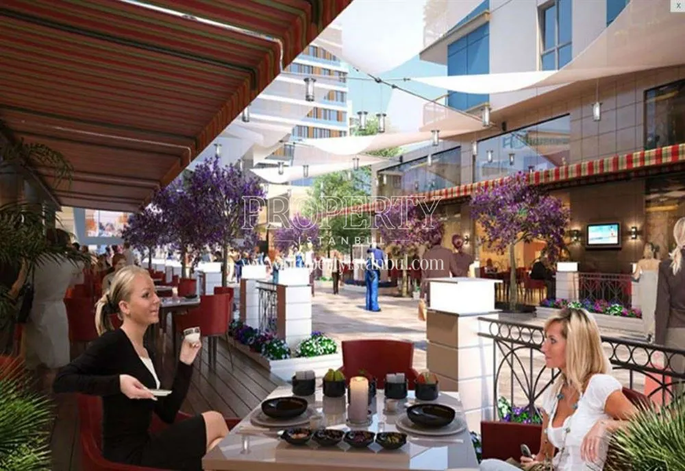Akbati shopping center
