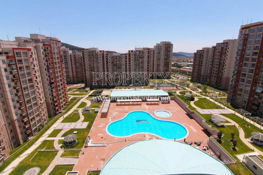 Alemdag Emlak Konutlari pools