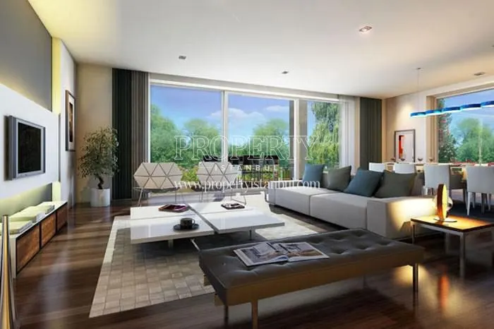 Spacious living room in Antorman
